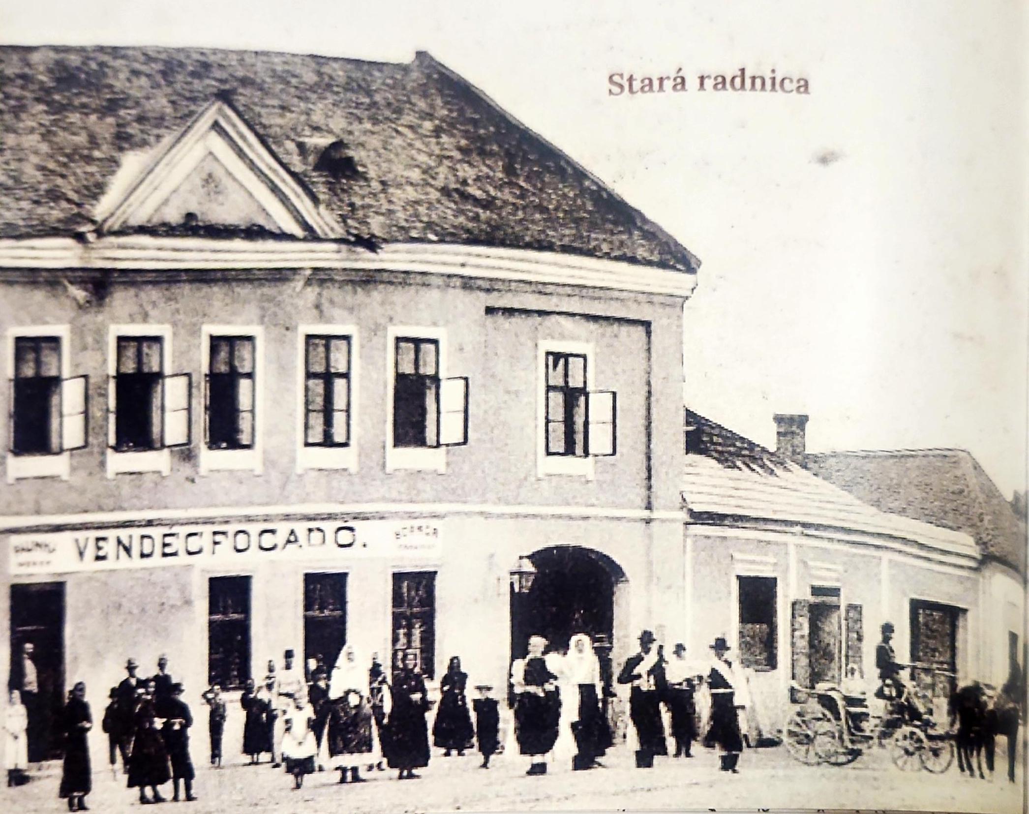 stara radnica s hostincom